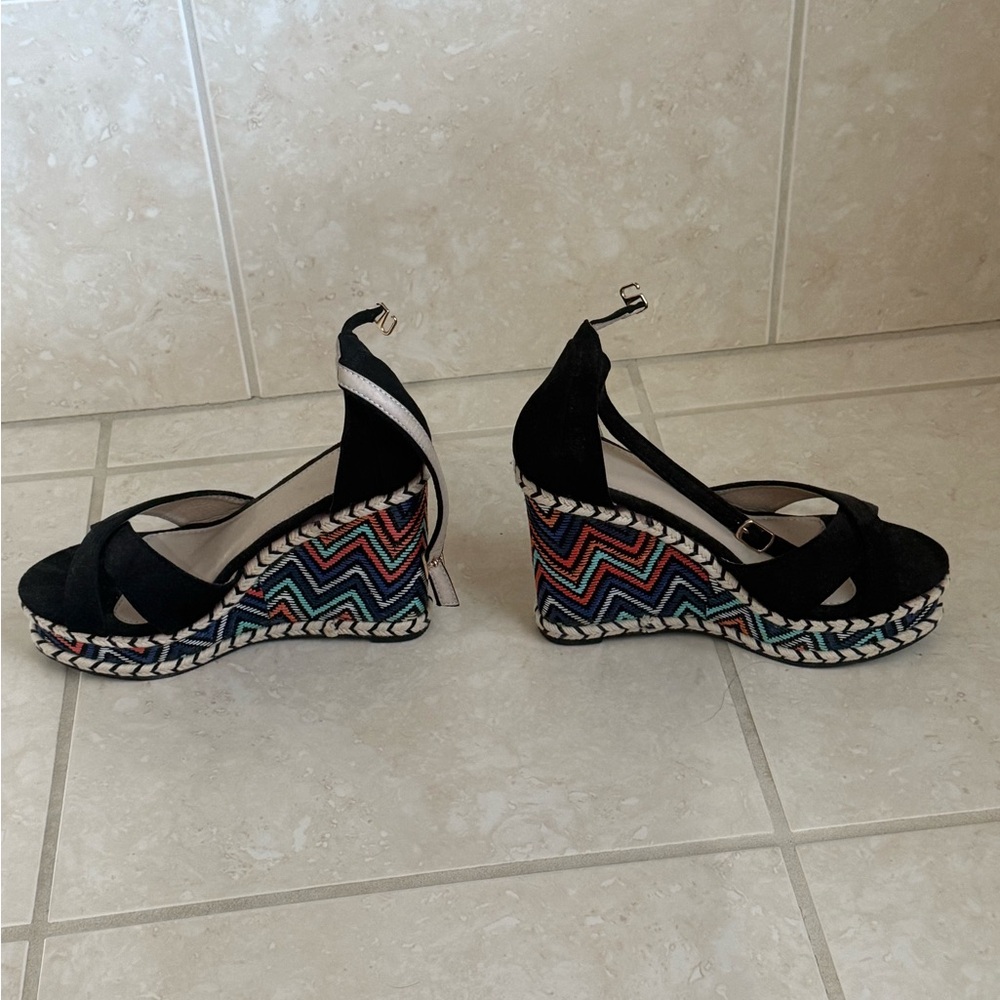SHEIN Black Wedges with Vibrant Pattern
